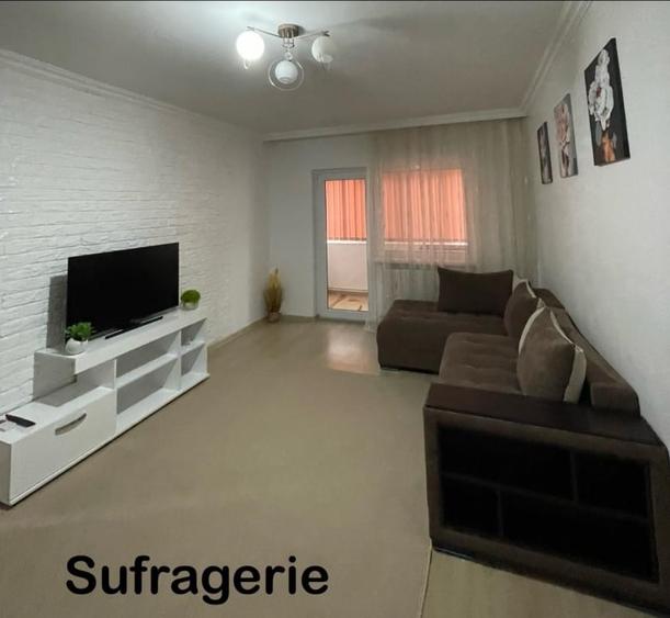 Apartament cu 2 camere decomandat, mobilat în Ultracentral