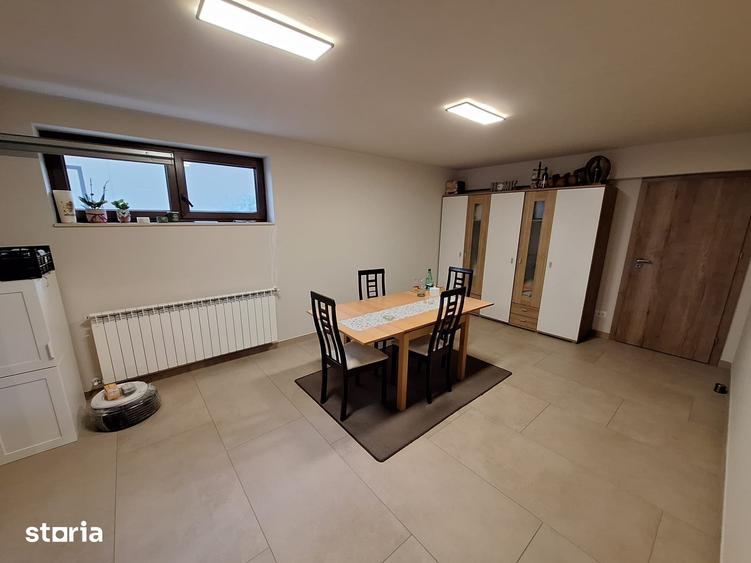Casa cu finisaje ?i dotari premium - 3