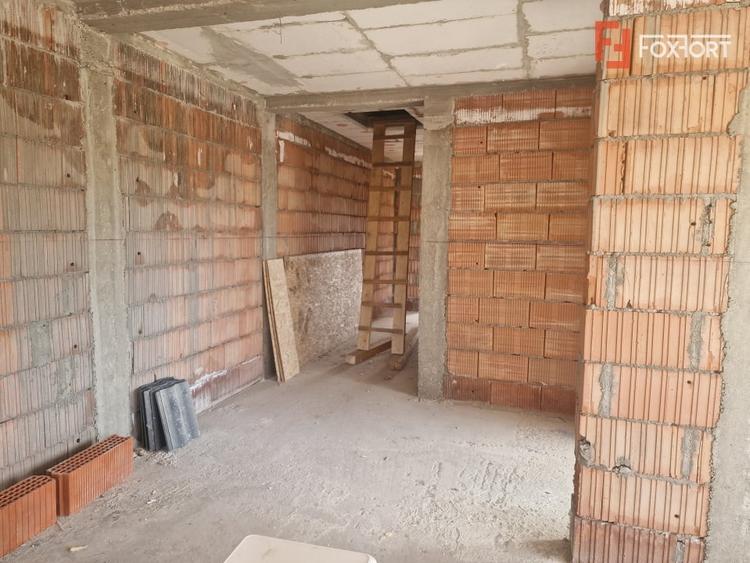 Duplex cu 3 camere cu Teren 300 Mp în Bucovăț (Remetea Mare)