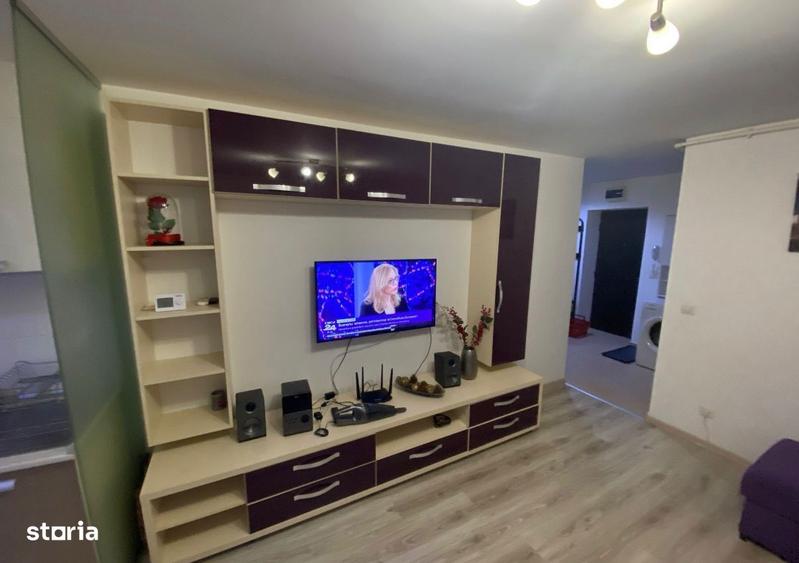 Apartament cu 2 camere decomandat, mobilat în Central