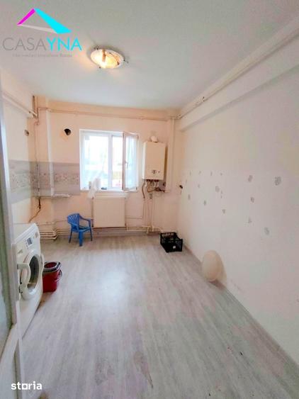 Apartament cu 3 camere decomandat în Republicii