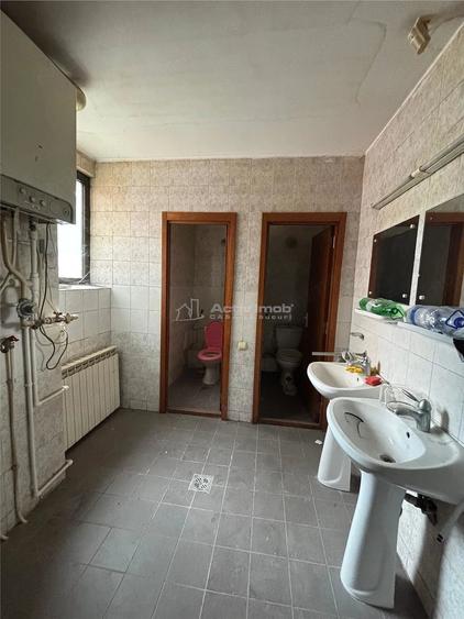 Spațiu comercial, de 139 mp, în Mazepa 1