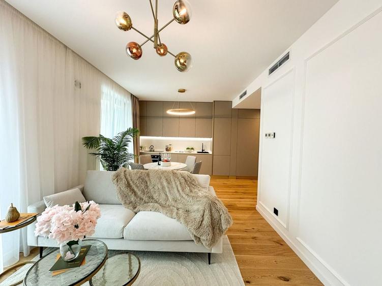 Apartament cu 2 camere semidecomandat, mobilat în Tunari