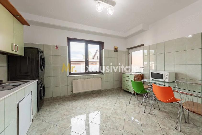 Casă cu 8 camere cu Teren 1000 Mp în Sud