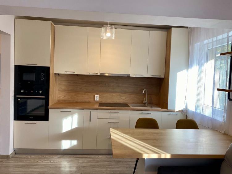 Apartament cu 2 camere semidecomandat în Florești