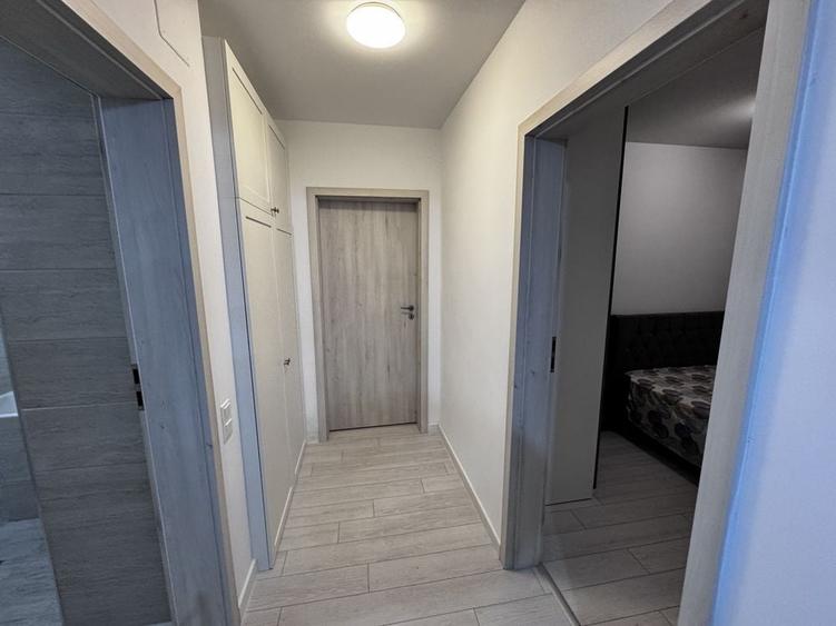 Apartament cu 3 camere decomandat în Drumul Taberei