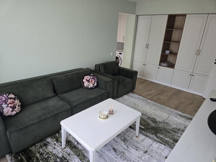 Apartament cu 2 camere decomandat în Exterior Vest