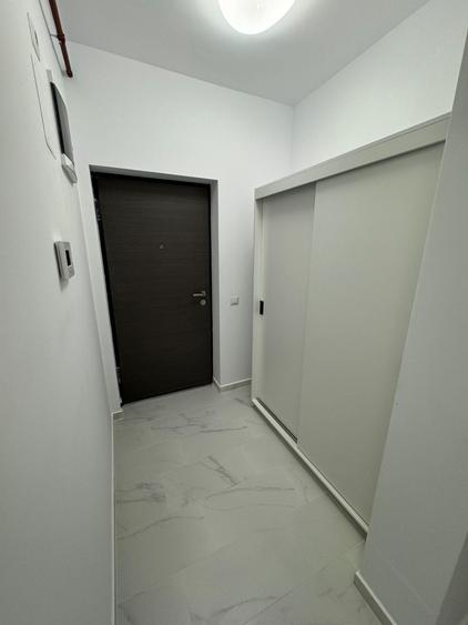 Apartament cu 2 camere decomandat în Podu Roș