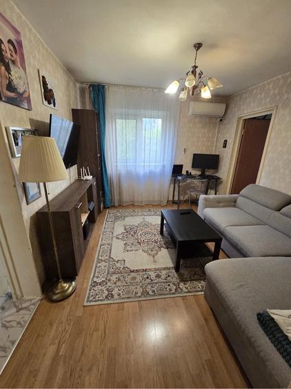 Apartament cu 2 camere semidecomandat în 1 Decembrie 1918