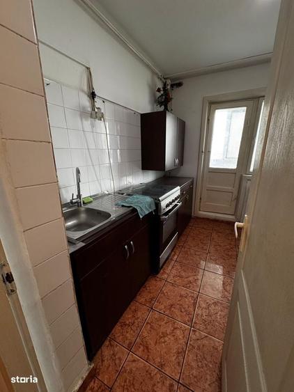 Apartament cu 3 camere decomandat în Complex Studențesc