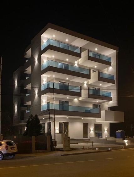 Apartament cu 2 camere decomandat, mobilat în Central