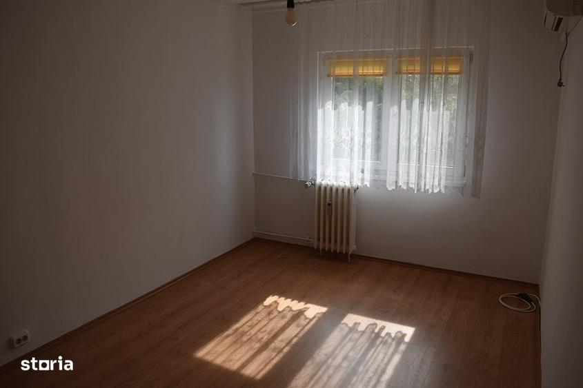 Apartament cu 4 camere în Dacia