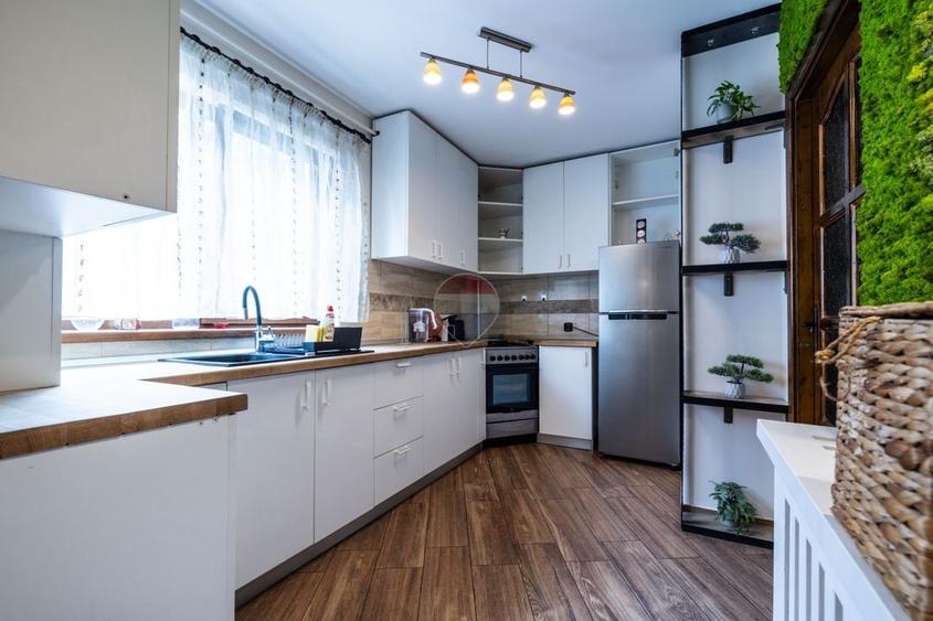 Apartament cu 3 camere decomandat în Blumăna
