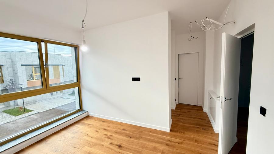 Duplex cu 4 camere cu Canalizare în Pipera