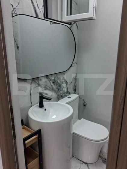 Apartament cu 3 camere decomandat, mobilat în Central