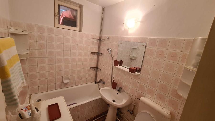 Apartament cu 3 camere decomandat în Ultracentral