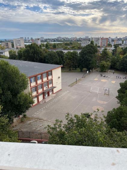 Apartament cu 2 camere decomandat în Tomis Nord