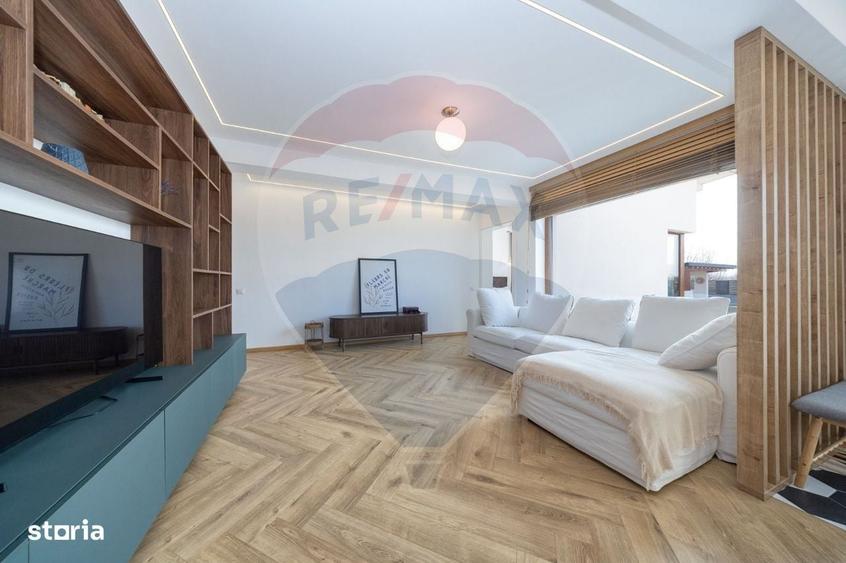 Casă cu 4 camere cu Teren 767 Mp în Stupinii Prejmerului
