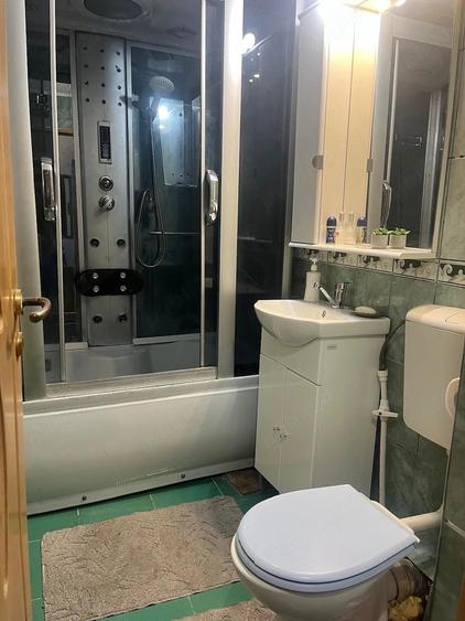 Apartament cu 2 camere decomandat în Contactoare