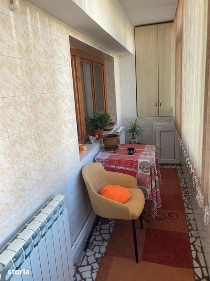 Apartament cu 3 camere decomandat în Tomis III