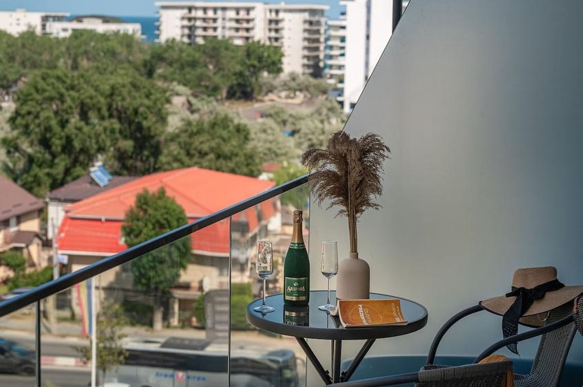 Apartament cu 2 camere decomandat în Mamaia-Sat