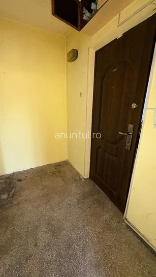Apartament semidecomandat în Militari