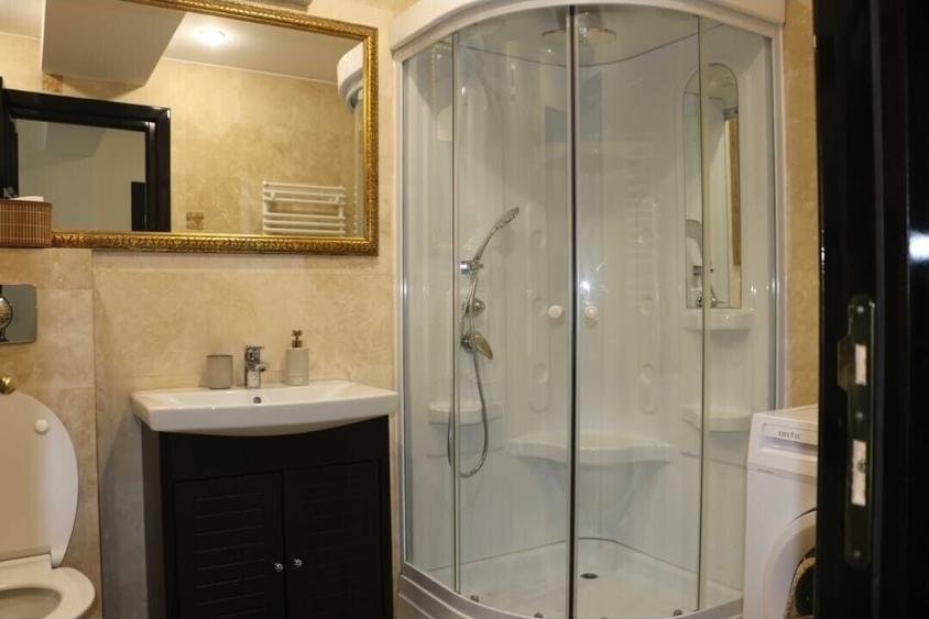 Apartament cu 3 camere decomandat, mobilat în Copou