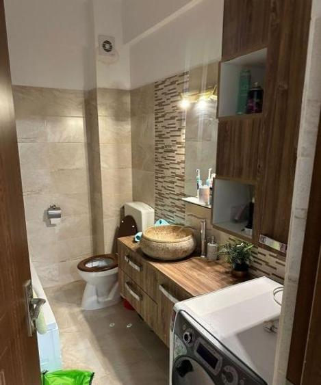 Apartament cu 2 camere decomandat, mobilat în Berceni