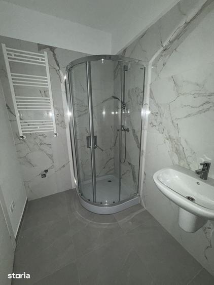 Garsonieră decomandată în Ciurea