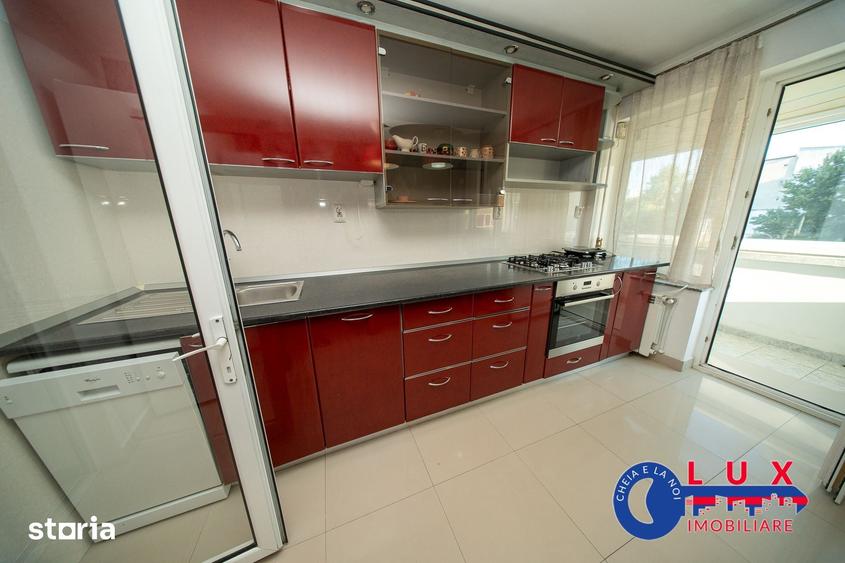 Apartament cu 3 camere decomandat în Babadag