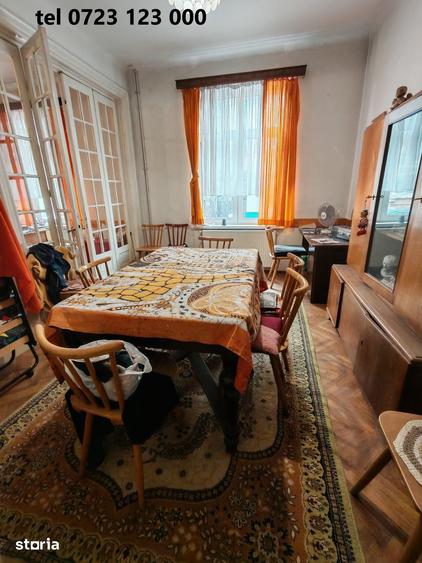 Casă cu 7 camere cu Teren 65 Mp în Centrul Civic