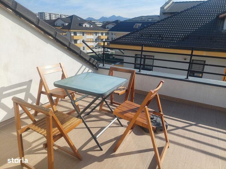 Apartament cu 4 camere în Tractorul
