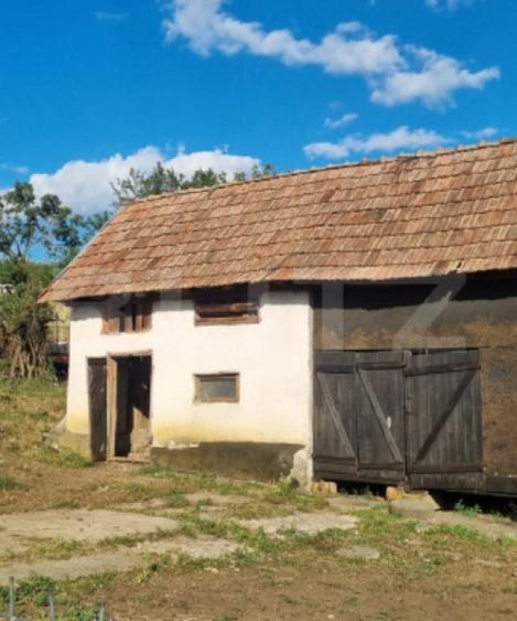CASA CU TEREN SI PANORAMA SUPERBA - 11