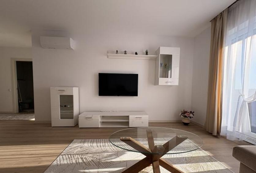 Apartament cu 2 camere decomandat în Drumul Taberei