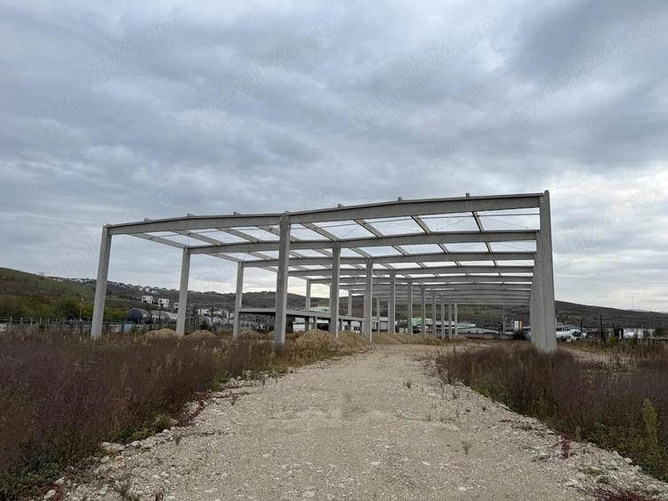 Spațiu comercial, de 4,200 mp, în Central
