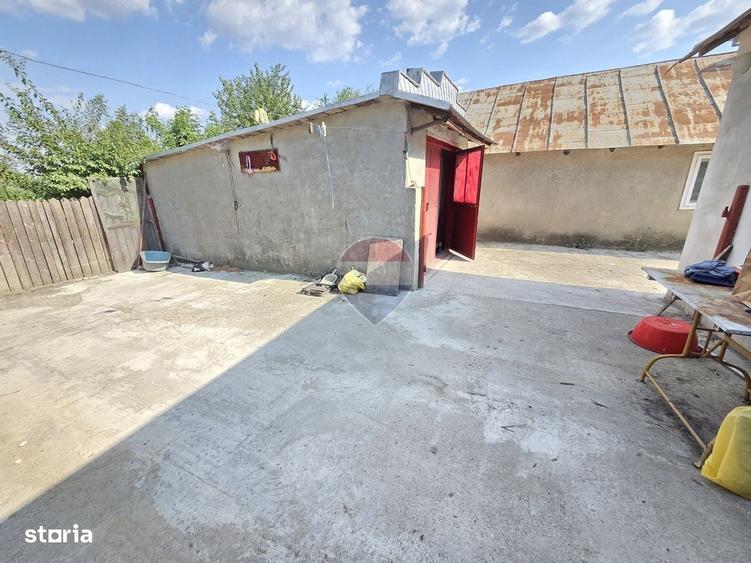 Casă cu 4 camere în Milcovul