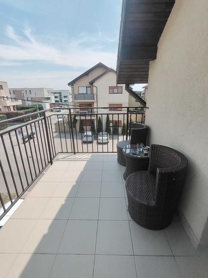Apartament cu 3 camere decomandat în Exterior Vest