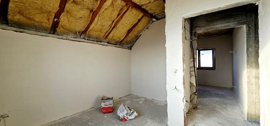 Casă individuală cu 5 camere cu Teren 300 Mp în Berceni