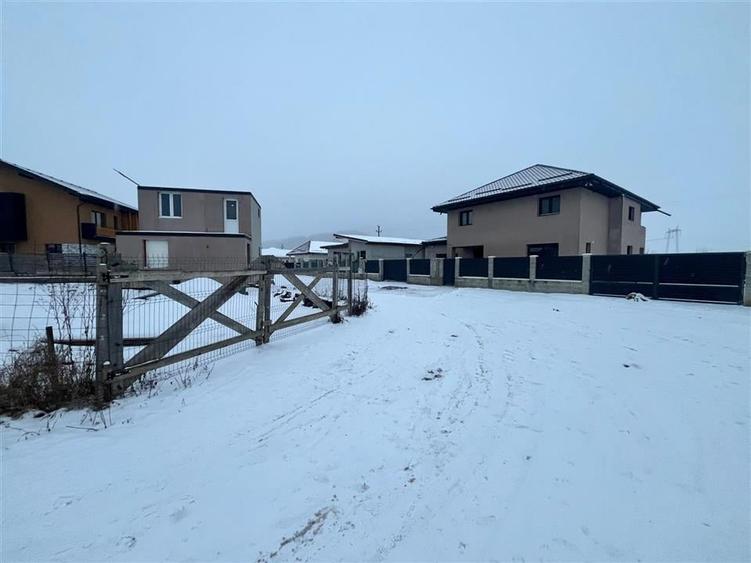 Teren Construcții intravilan de 600 mp, în Hărman