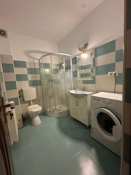 Apartament cu 3 camere decomandat, mobilat în Turnișor