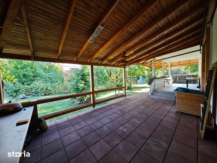 Casă cu 5 camere cu Teren 1078 Mp în Corbeanca