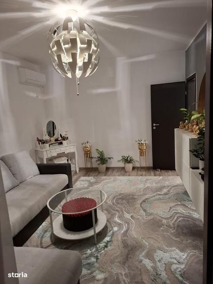 Apartament cu 3 camere decomandat în Rahova