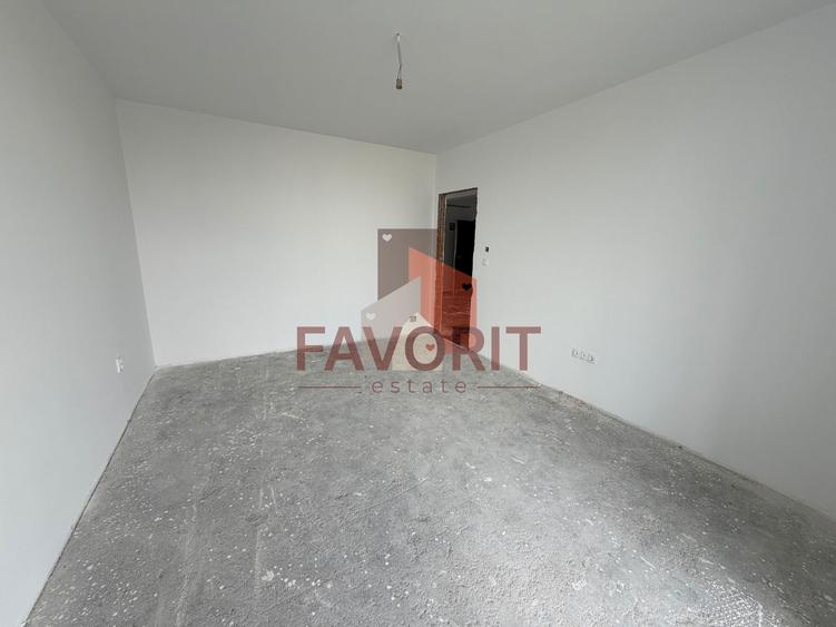 Apartament cu 3 camere semidecomandat în Giroc