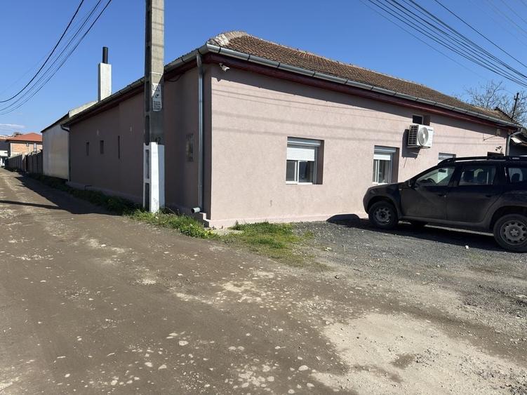 Casă cu 3 camere în Central