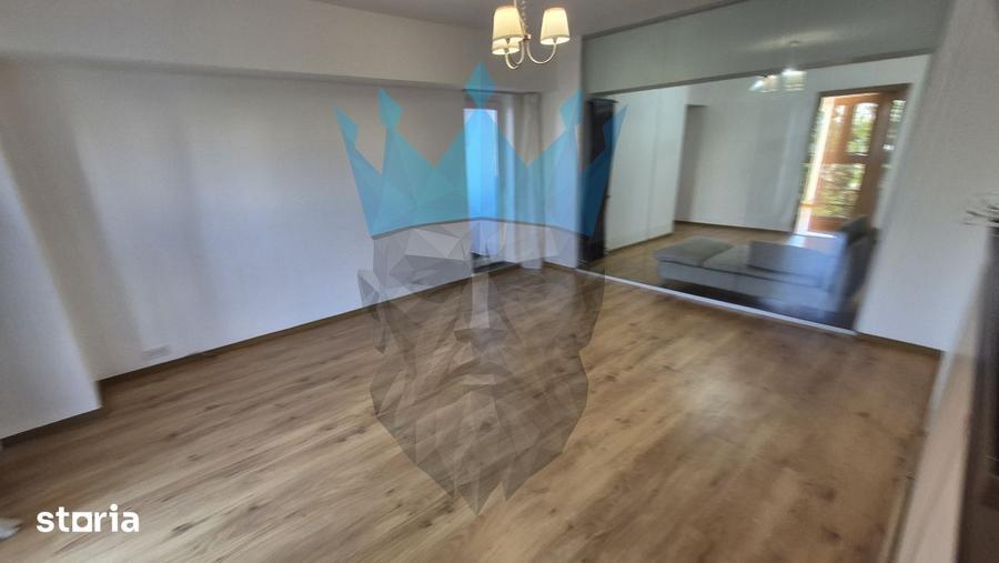 Apartament cu 4 camere în Centrul Civic