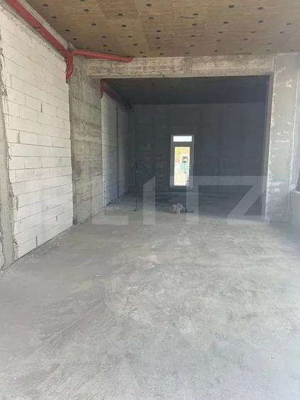 Spațiu comercial, de 82 mp, în Exterior Sud