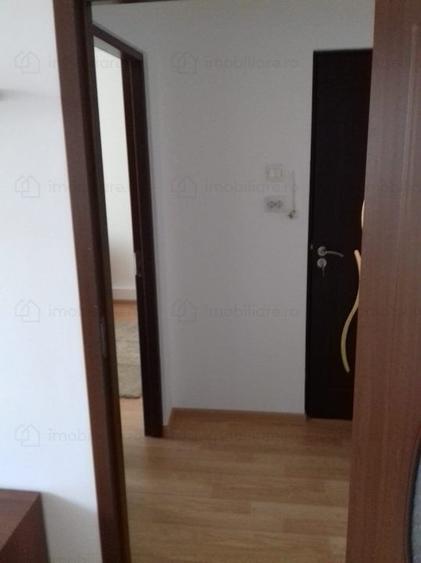 Apartament cu 2 camere semidecomandat în Gara de Nord