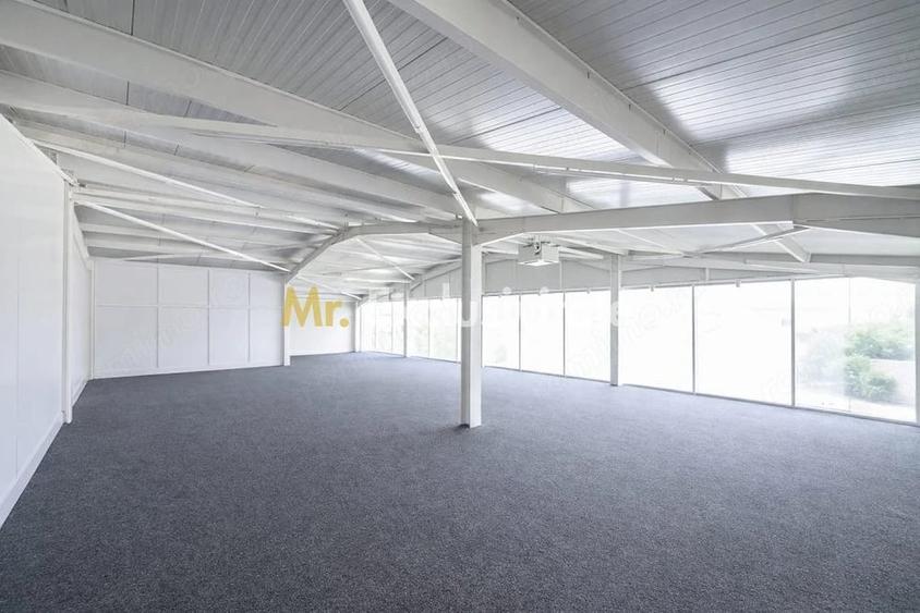 Spațiu comercial, de 598 mp, în Central