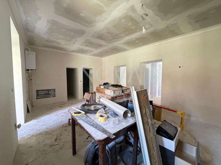 Apartament cu 3 camere semidecomandat în Ultracentral