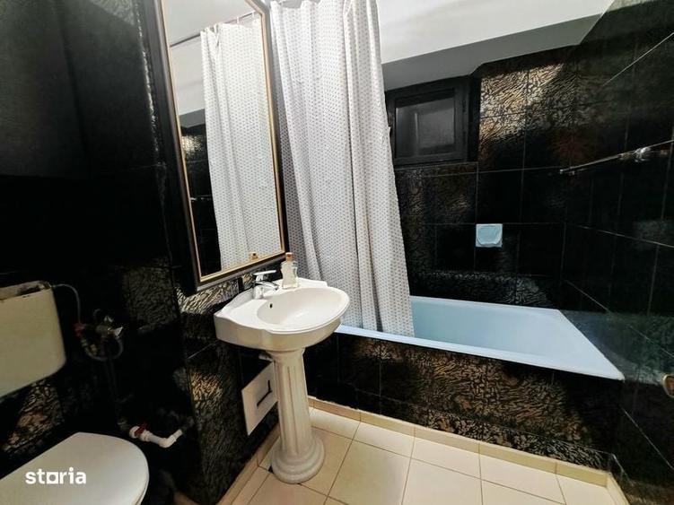 Apartament cu 4 camere decomandat în Central